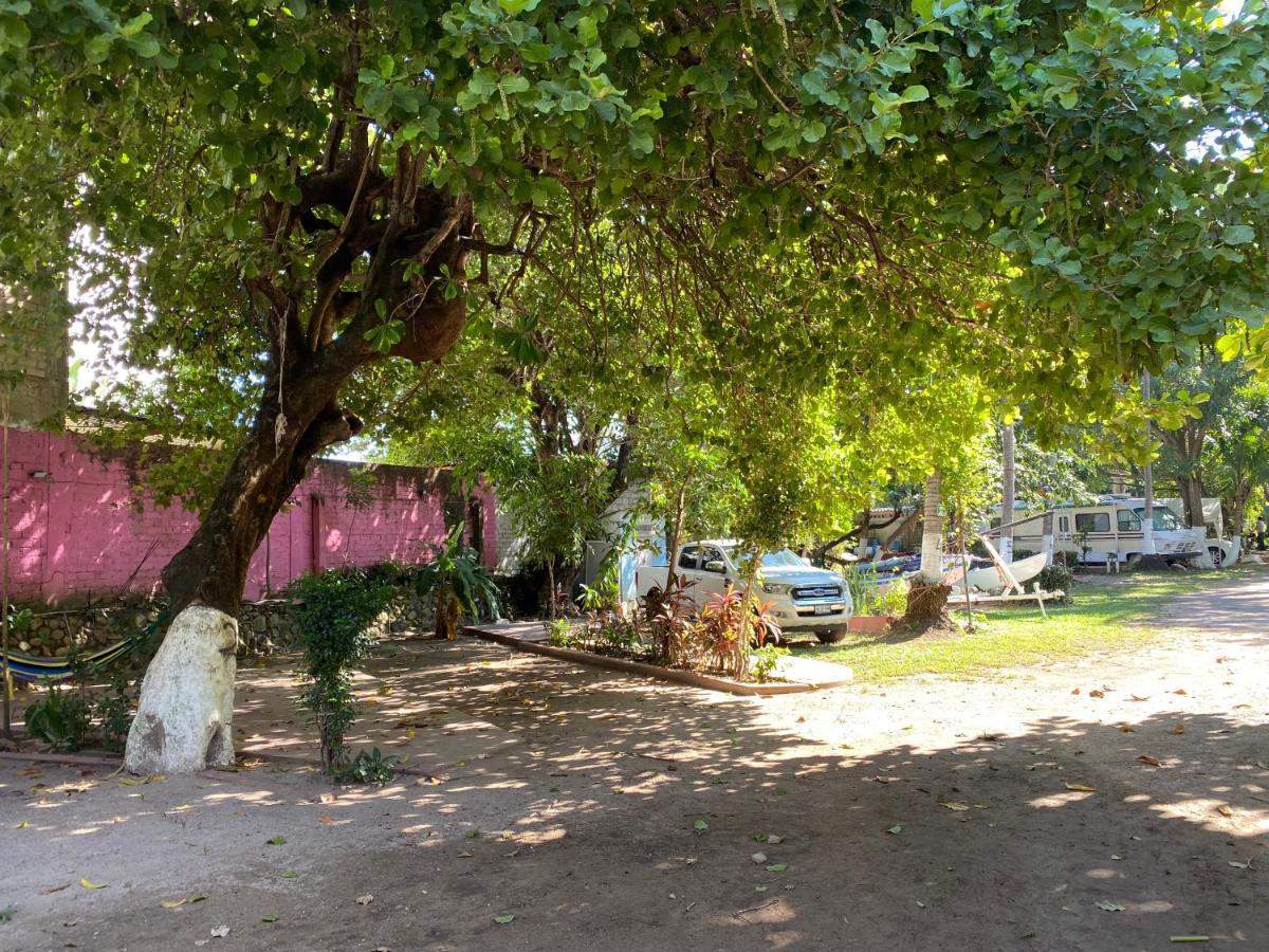 Hotel Delias Trailer Park Rincón de Guayabitos Exterior foto
